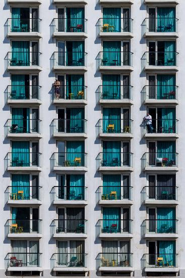 Repetitions in Tel Aviv