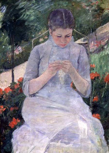 Young Woman Sewing in the garden a Mary Cassatt