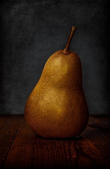 Moody Pear
