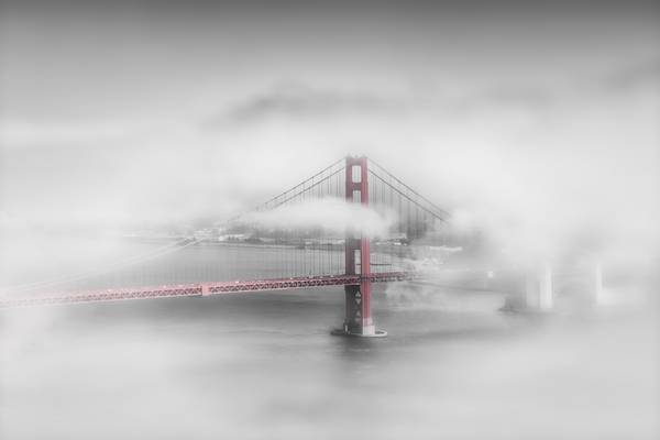 Golden Gate Bridge nella nebbia | colorkey a Melanie Viola