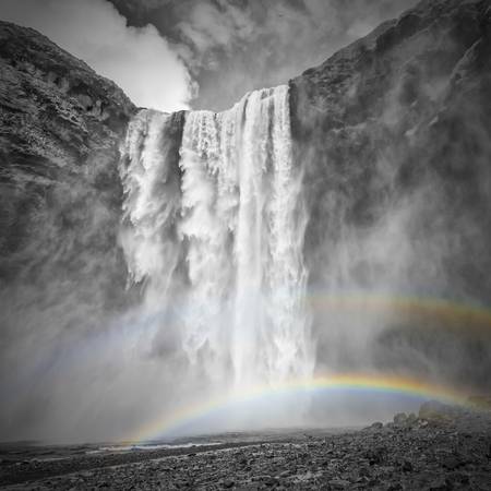 Skogafoss in Islanda  