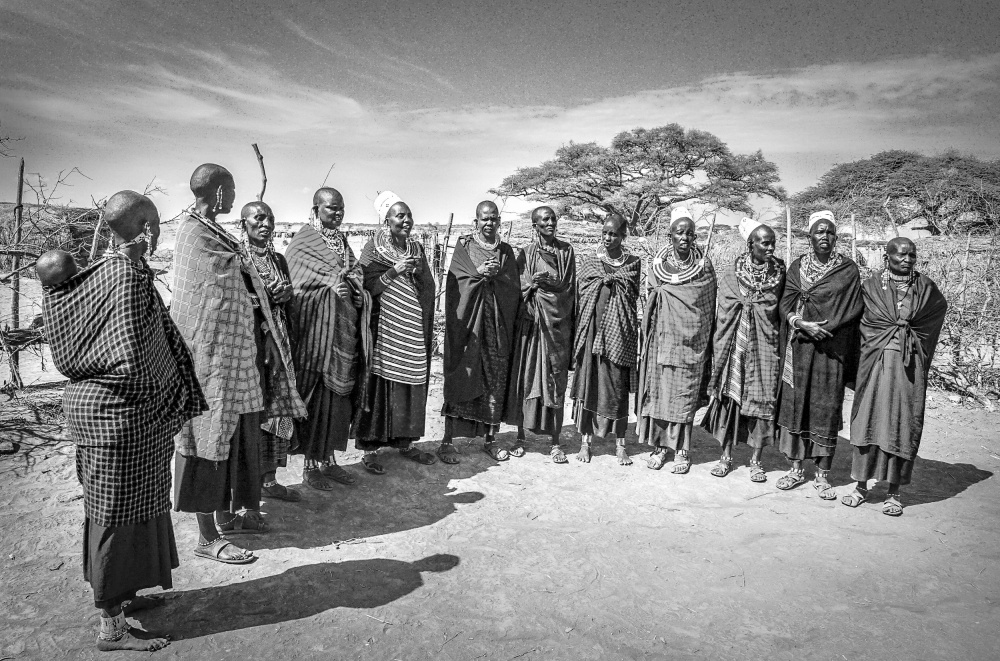 Maasai Village Members a Melissa Theil