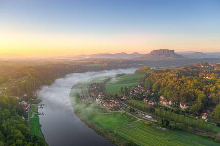 Bastei Aussicht kurz nach Sonnenaufgang