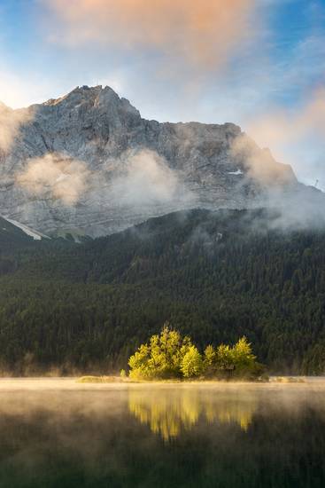 Eibsee Maximiliansinsel und Zugspitze