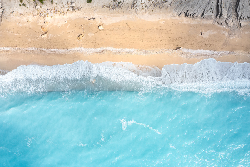 Wellen am Strand III, Sand und Türkises Wasser, Entspannung, Urlaub und Freiheit a Miro May