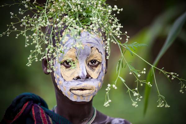 Porträt Frau Suri / Surma Stamm in Omo Valley, Äthiopien, Afrika a Miro May