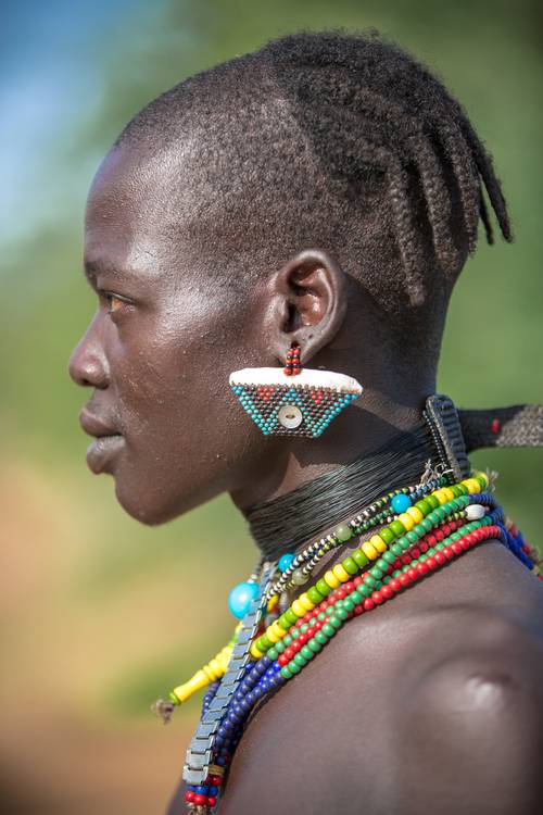 Porträt Mann aus dem Hamer Stamm in Omo Valley, Äthiopien, Afrika a Miro May