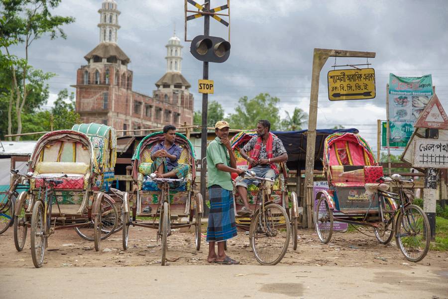 Rikscha Stand in Bangladesch, Asien a Miro May