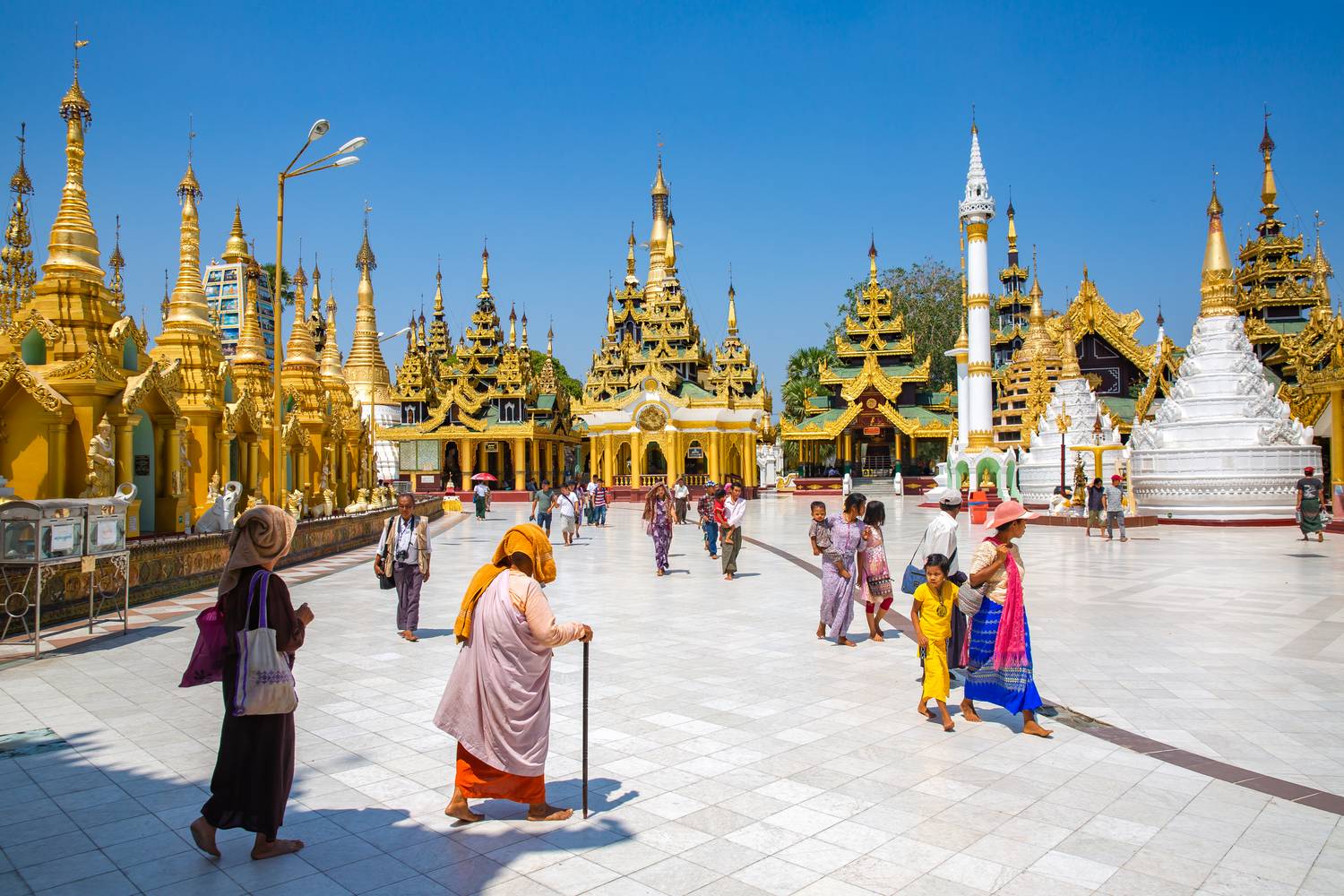 Shwedagon-Pagode in Yangon, Myanmar (Burma) a Miro May