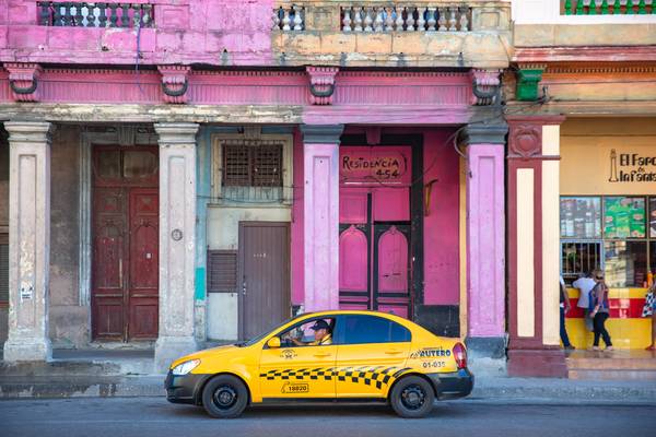 Taxi in Havana, Cuba. Street in Havanna, Kuba. a Miro May