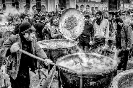 Free Soup in Ashura