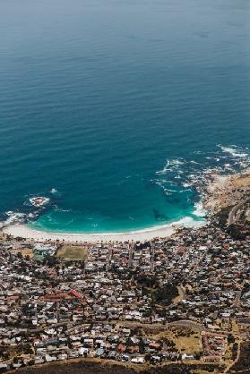 Blick vom Tafelberg auf Kapstadt, Camps Bay