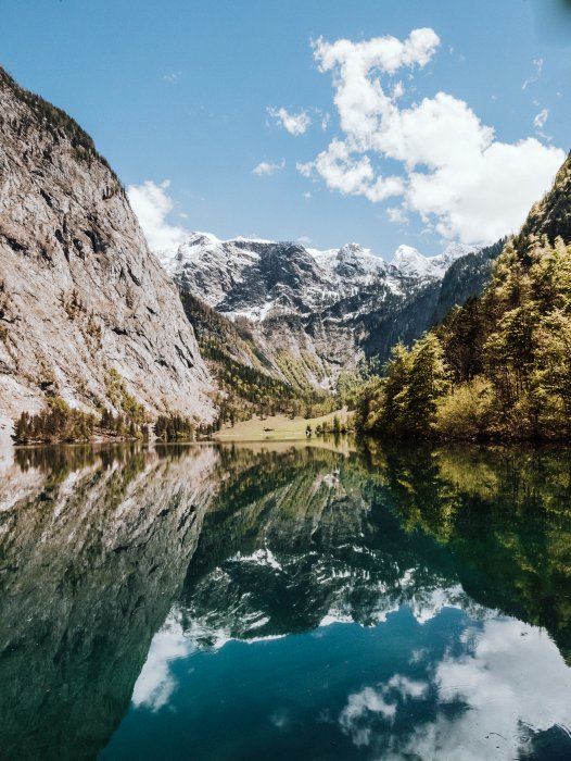 Obersee beim Königssee, Spiegelung, Berchtesgaden Nationalpark a Laura Nenz