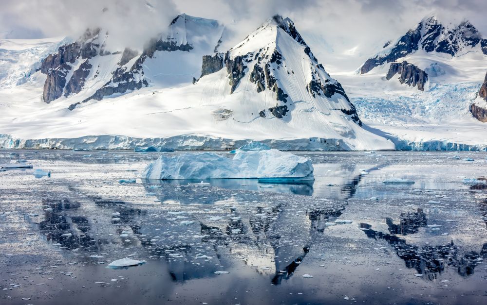 Ice Iceberg Glacier (Antarctica) a Ning Lin