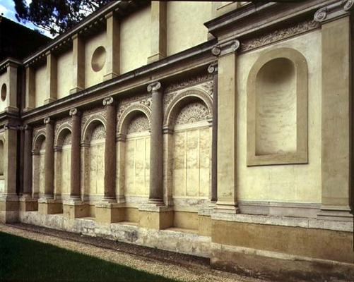 The first courtyard, detail of wall arcading, designed by Giorgio Vasari (1511-74) Giacomo Vignola ( a 
