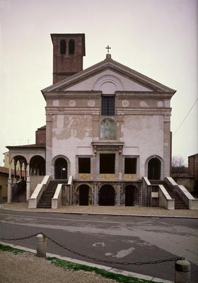 View of the facade designed by Leon Battista Alberti (1404-72), completed after his death by Luca Fa a 