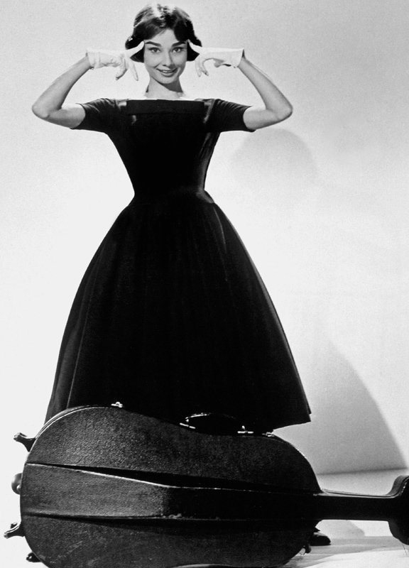 Ariane Love in the Afternoon de BillyWilder avec Audrey Hepburn Givenchy a 