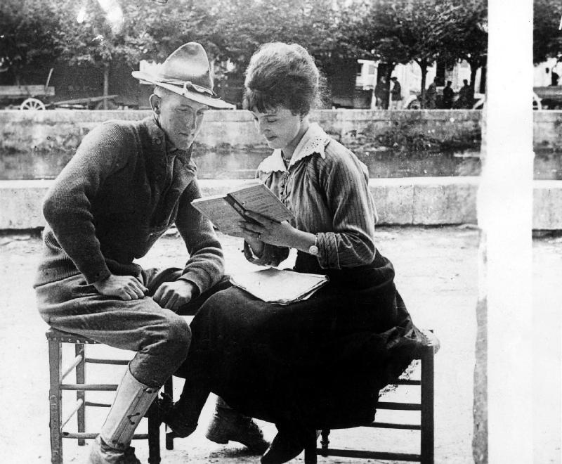 American soldier learning French with a French woman a 