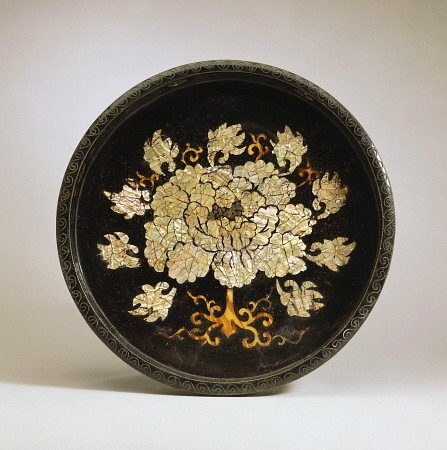 An Inlaid And Lacquered Circular Tray a 