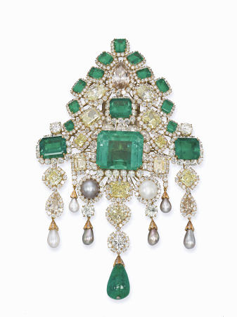 A Spectacular Emerald, Diamond And Pearl Brooch Mounted In 18k Gold a 