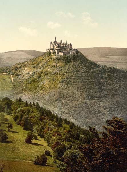 Hohenzollern Castle a 