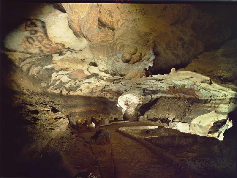 Höhle von Lascaux,  Saal der Stiere a 