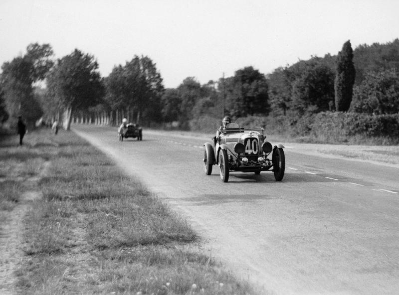 Lagonda Rapier Special, Le Mans 24 Hours. The entry of Lord Freddie de Clifford and Charles Brackenb a 