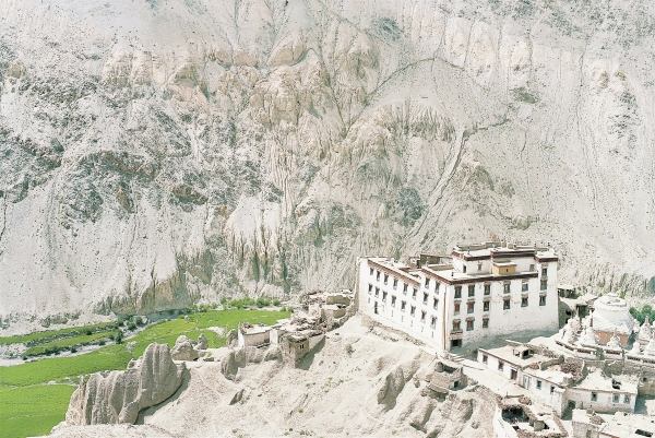 Lamayuru monastery (photo)  a 