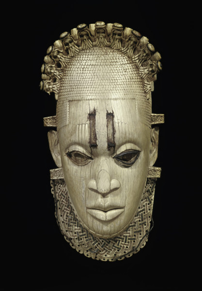 Mask from Benin / 16th Century a 
