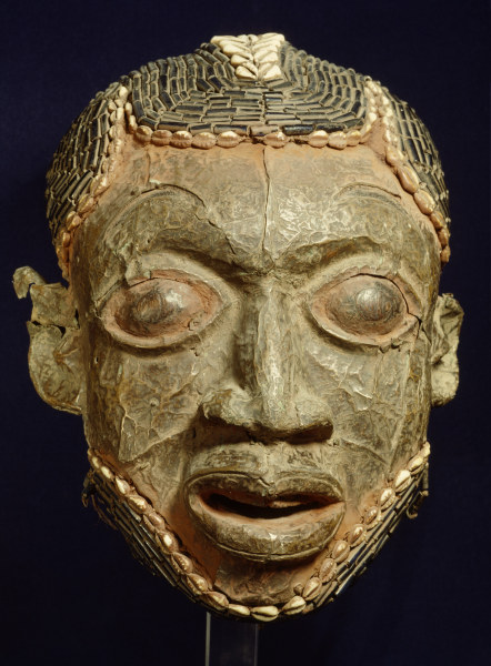 Maske, Bamum, Kamerun / Holz a 