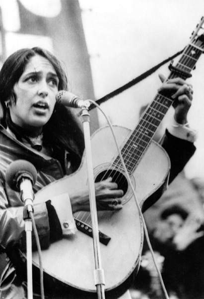 Protest Folk Singer Joan Baez performing a 