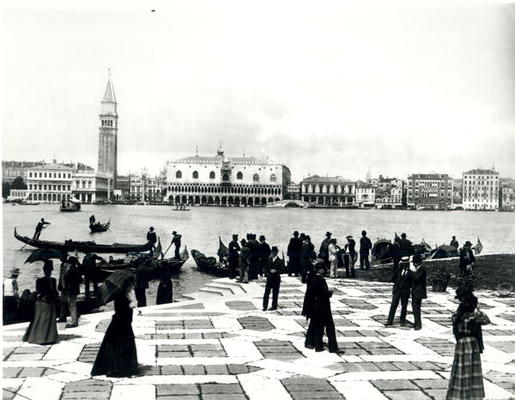 Panorama from the Molo of the Island of San Giorgio (b/w photo) 1880-1920 a 