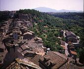 Panoramic view of the town (photo)