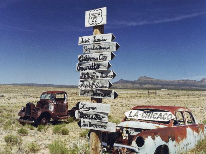 Route 66 which cross United States from Los Angeles to Chicago a 