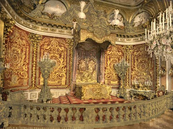 Herrenchiemsee Castle , Royal Bedroom a 