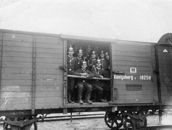 Soldiers on a Troop Transport / Photo a 