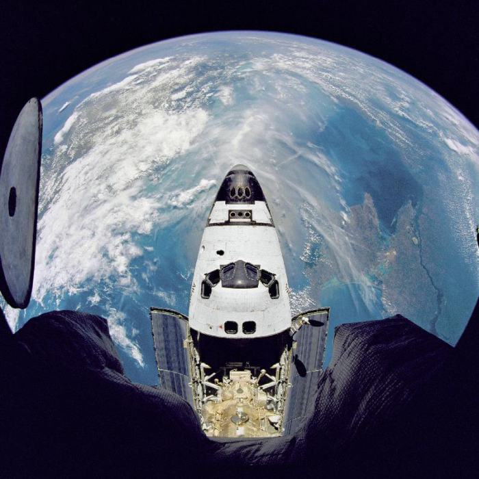 Space shuttle Atlantis from orbital station Mir a 