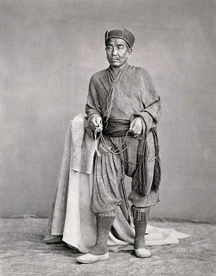 Tibetan Lama, Tibet a 