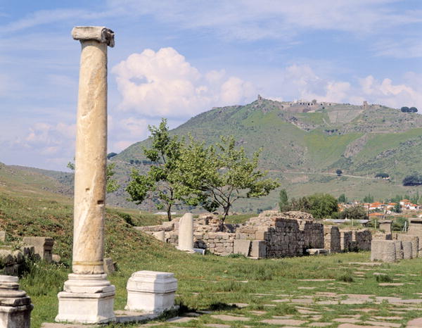 The Sacred Way, seen from the Asklepieion and looking towards the Acropolis (photo)  a 