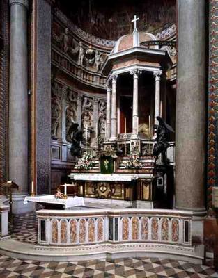 The Cappella del Sacramento (photo) a 