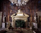 The entrance hall, detail of the fireplace decorated with the coat of arms of Cardinal Pietro Aldobr