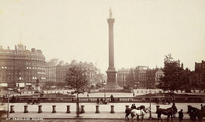 Trafalgar Square, London (sepia photo) a 