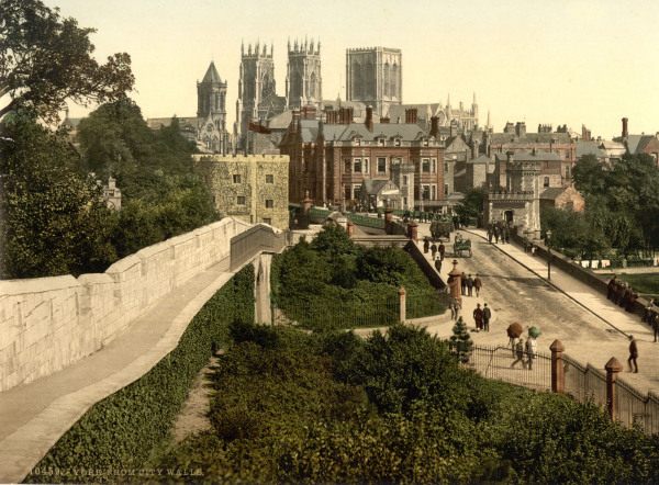 York, View with Minster a 