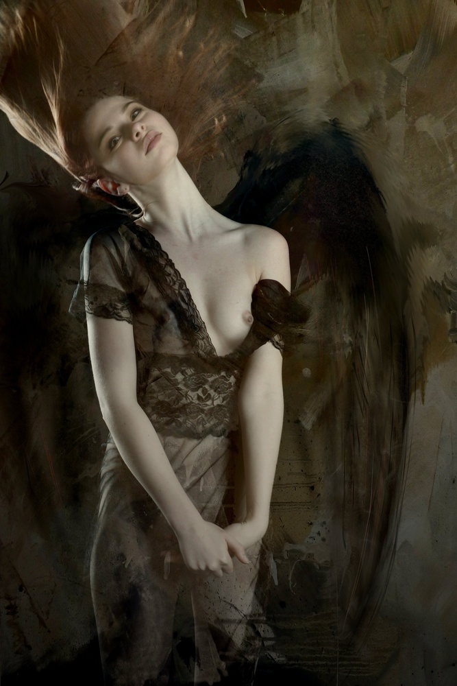 a night angel a Olga Mest