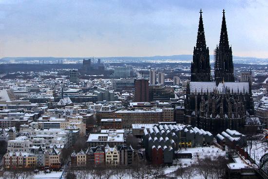 Schnee in Köln a Oliver Berg