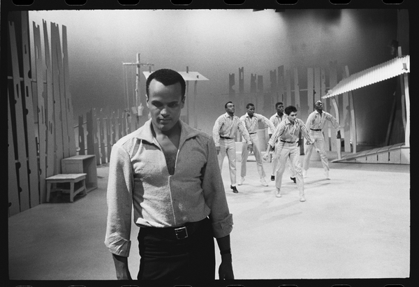 Harry Belafonte on set of TV special a Orlando Suero