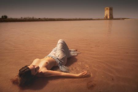 BATH IN THE SALT POOL