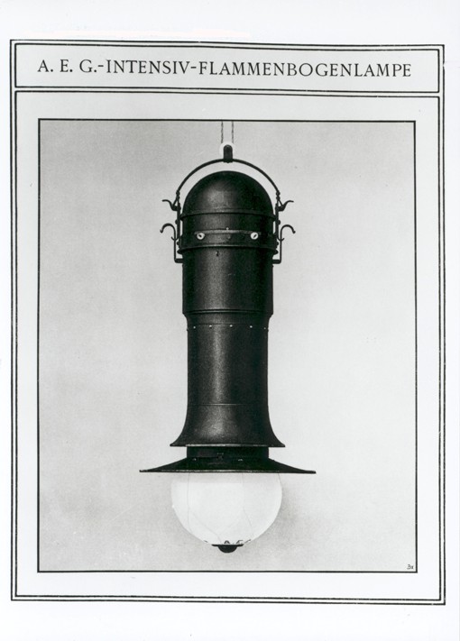 AEG Intensive Flame Arc Lamp a Peter Behrens