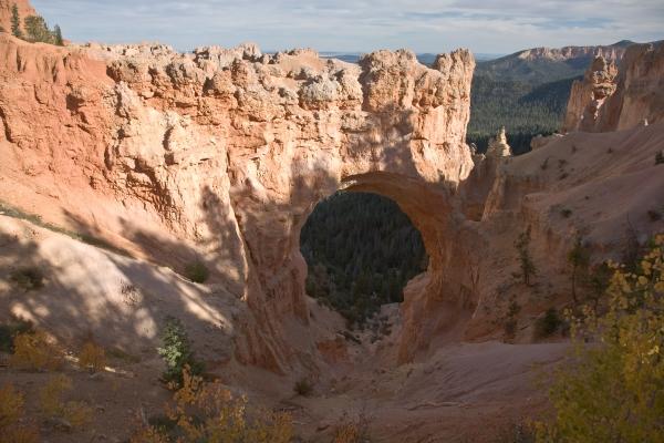 Natural Bridge Bryce Canyon NP Utah USA a Peter Mautsch