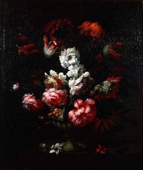 Still life of flowers in an urn (pair of 78177)